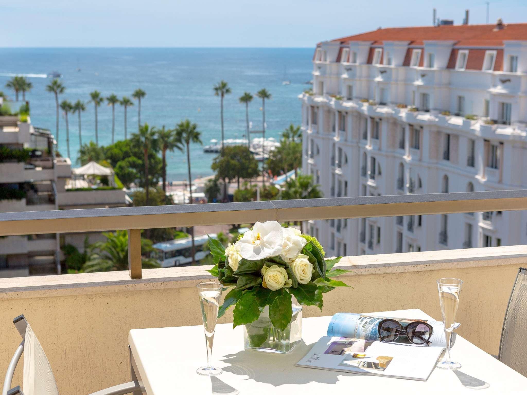 Hotel Barriere Le Gray D'Albion Cannes Exteriör bild